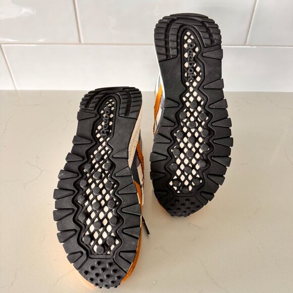 Reebok Classic Leather Legacy Splatter Paint Running Shoes in Rich Ochre Brown - Picture 7 of 9